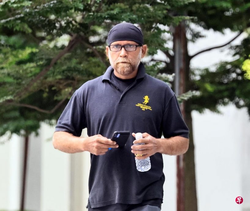 *已签发*柔:狮城二三事:疏忽导致同事左腿截肢 叉车操作员监20天