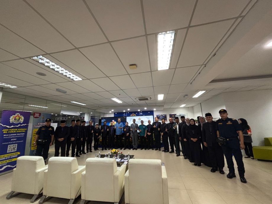 推一系列措施,峇市会朝无现金电子化迈进