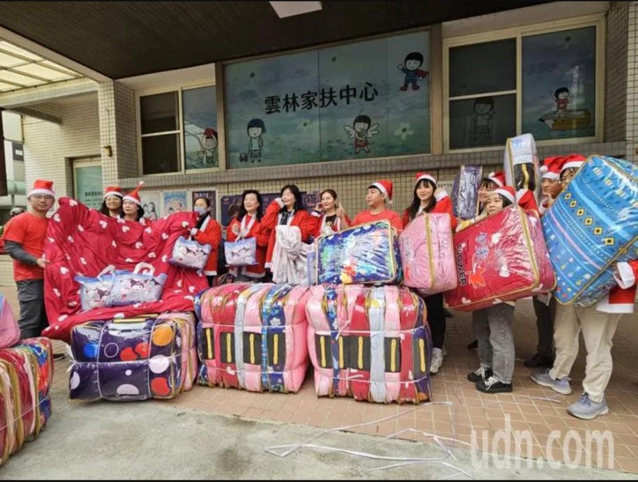 已签发（全国）受单亲爸爸冻死事件触动 18年捐赠逾1500件棉被温暖弱势家庭