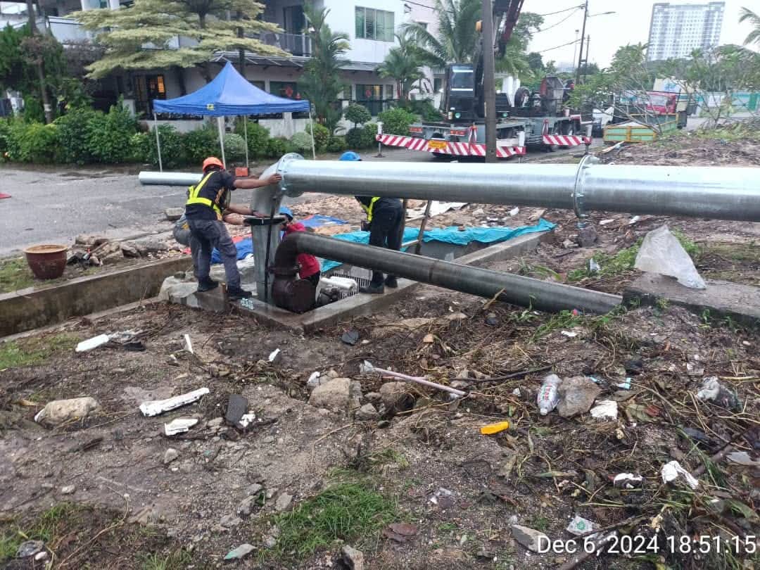应对下一波季风期来袭 霹调动昌明义工队赈灾