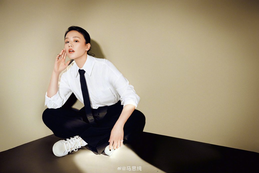 影后大合照惊变形!马思纯甩25公斤又复胖