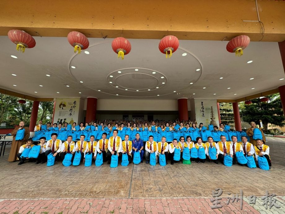 有困难，我们一起扛 
佛光星洲再往丹州赈灾
