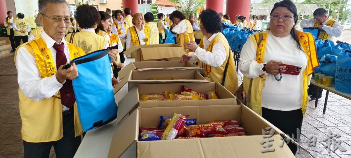 有困难，我们一起扛 
佛光星洲再往丹州赈灾
