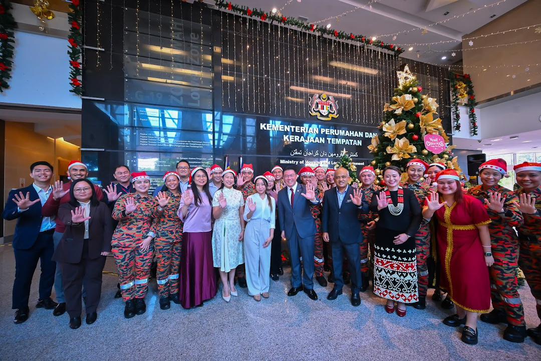 有视频/不让东马专美多元开明风吹到西马 房地部首办圣诞节亮灯仪式