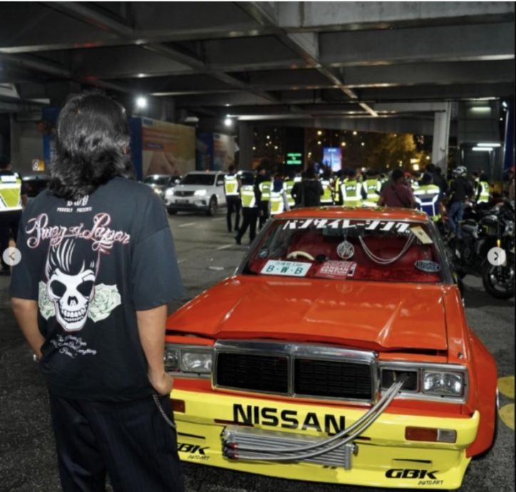 没路税车险上路遭没收 车主盼JPJ归还展示用改装车