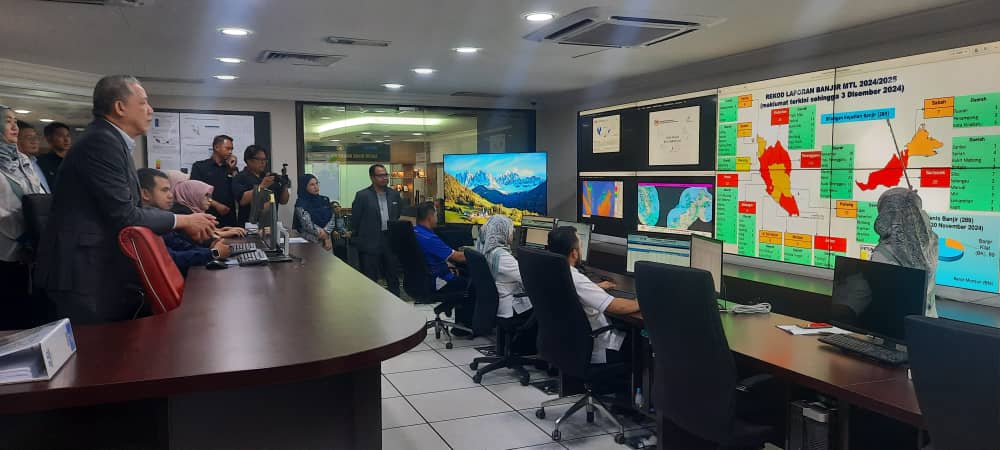 法迪拉:洪水灾区地图网站公布曾发生水灾黑区地图 不会预测