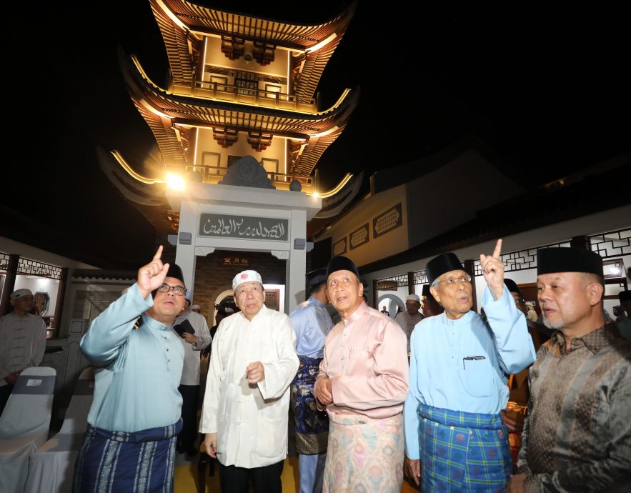 版3头（已签发）大都会/雪州苏丹主持华穆寺开幕