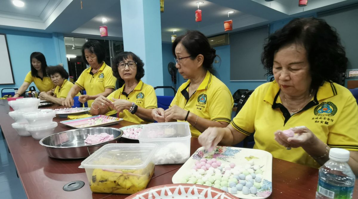 版头之一 *已签发* 柔:庆祝冬至与圣诞 麻坡南安会馆巧妙融合东西文化