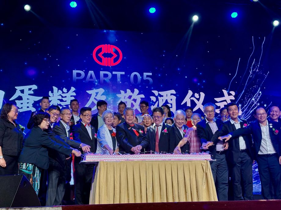 盛添寿鼓励后辈参加会馆 避免成为“老人会”