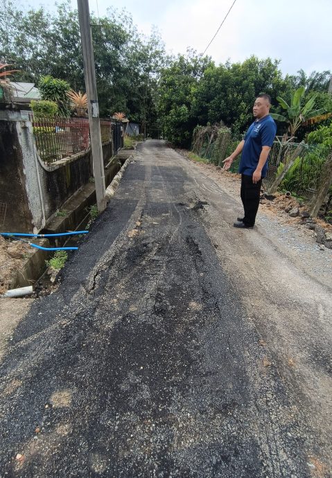 甲必12里村两周逾10次地下水管破裂,居民怨声四起