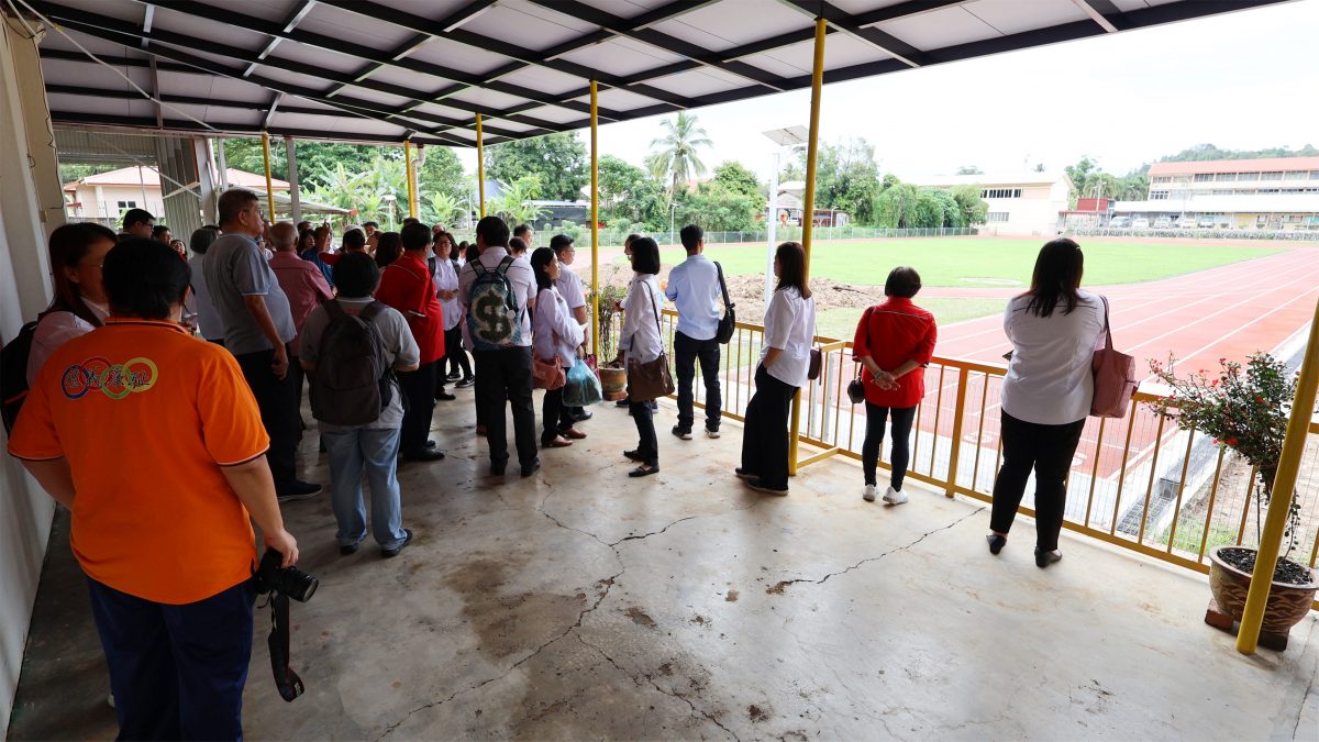 登嘉楼董联会教育考察团 森州交流会首站来到庇小