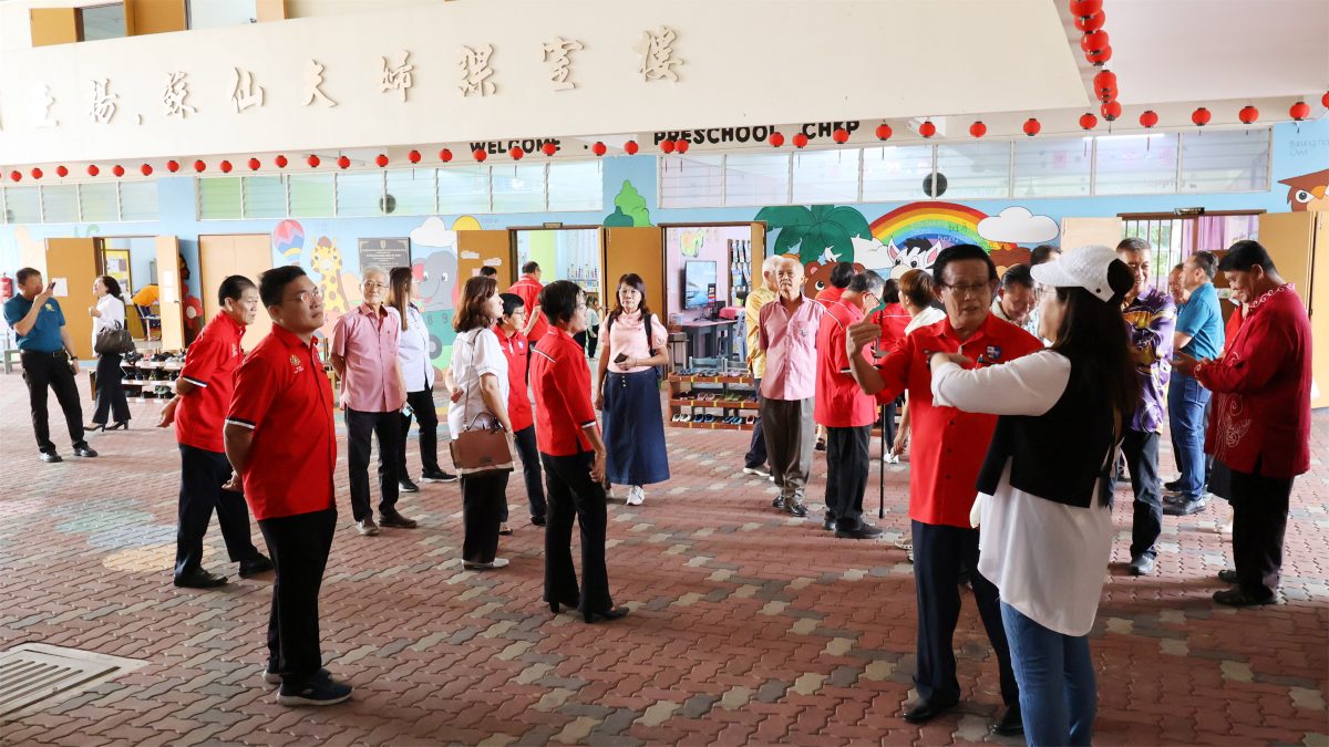 登嘉楼董联会教育考察团 森州交流会首站来到庇小