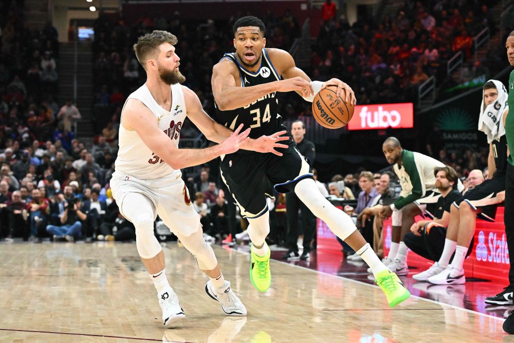 登顶NBA杯后首战告负 公鹿客场不敌骑士