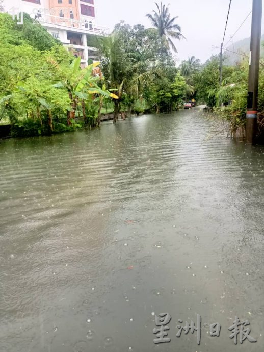 端洛降雨量庞大 迪莎端洛 百利新村淹水