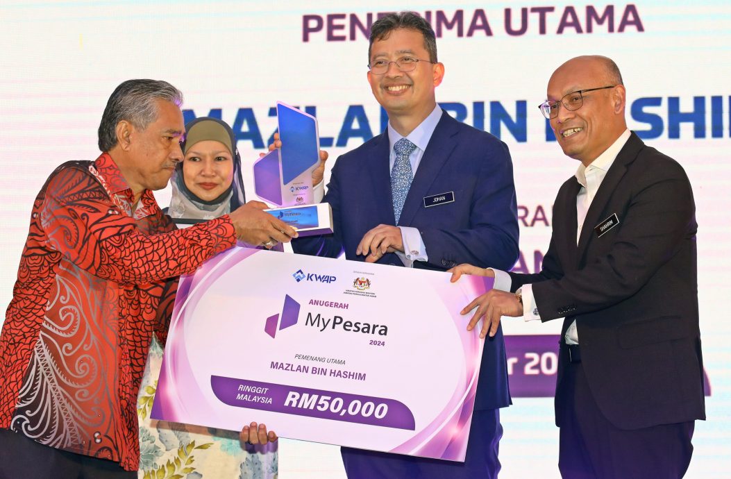 第二财长阿米尔韩查(秘书长代表)出席公务员退休基金局我的退休人士颁奖典礼