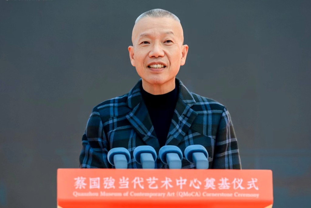 艺术大师蔡国强泉州烟花表演 大量无人机离奇坠海