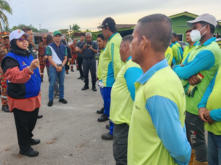 艾曼阿蒂拉:受灾地区灾后清理工作下周前必须完成。