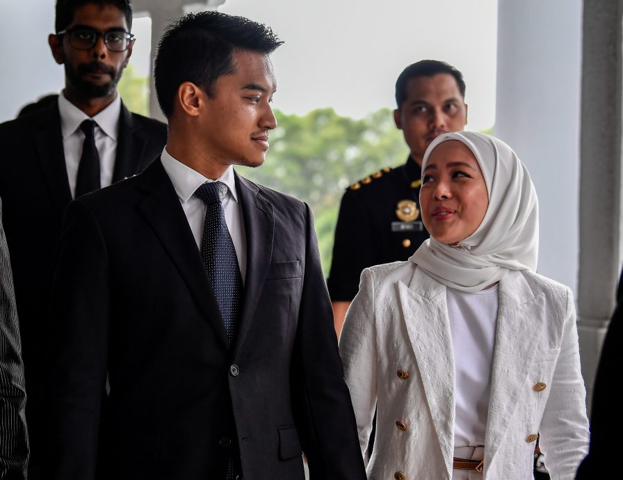 花800万未经董事会批准 FV夫妇失信罪控上庭