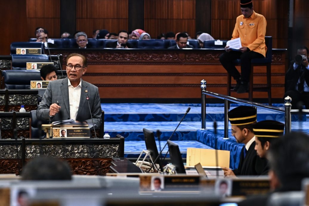 若银行疏忽导致诈骗 安华:须赔偿受害者