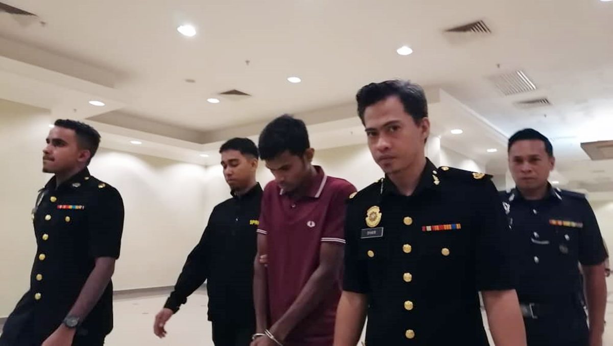 试图以200令吉贿赂警员,缅甸裔菜市工人认罪判监2个月。