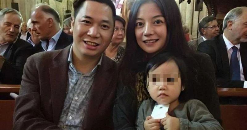 赵薇官宣离婚 疑切割前夫财务纠纷