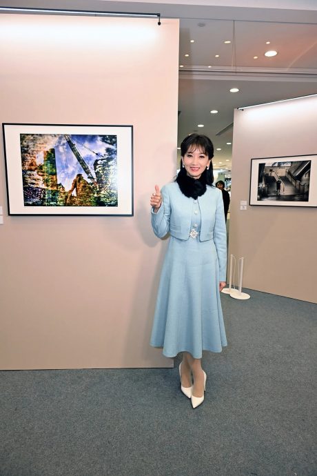 赵雅芝认有戏瘾 盼与周润发再续戏缘