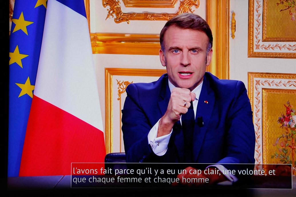 阿萨德倒台 法国总统马克龙:“野蛮国家已垮台”