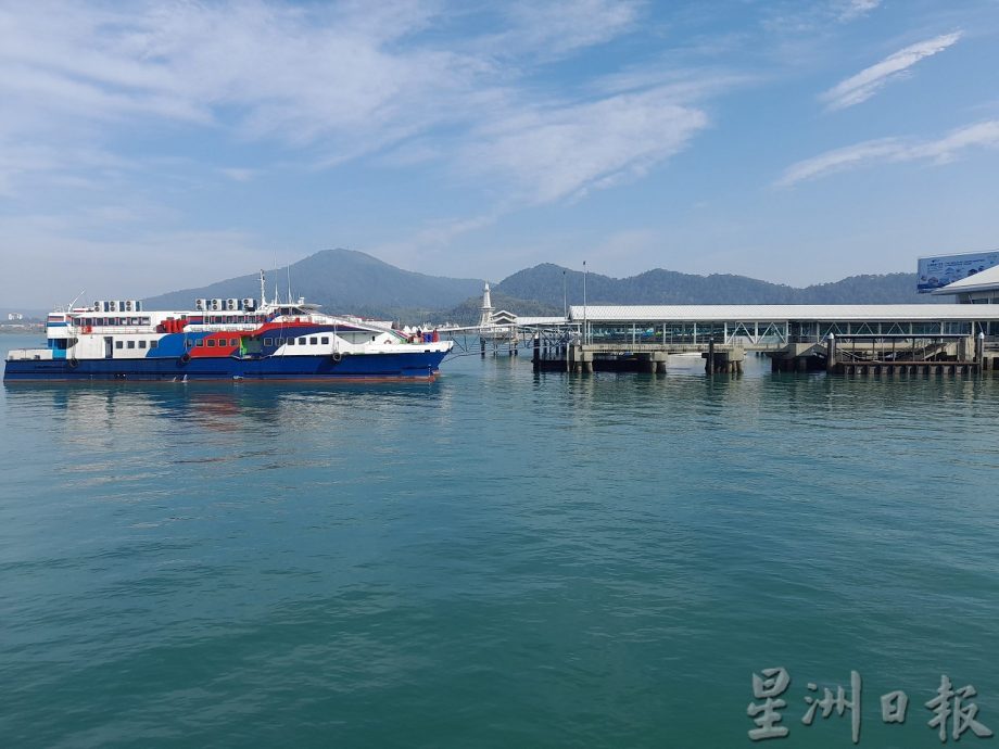 陆兆福警告客船业者 “若继续涨价将失柴油补贴”