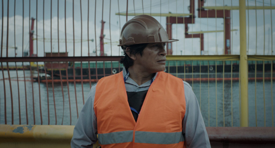 陈头头/《A Febre》无以名状的高热,货柜或丛林