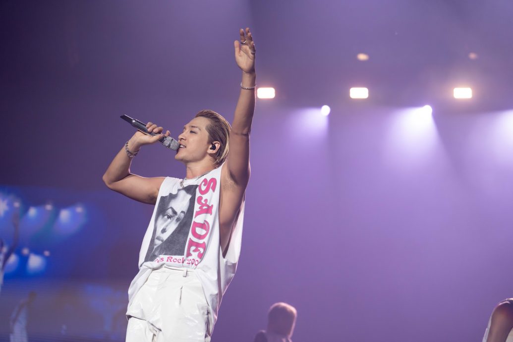 隔7年来马引逾万粉丝朝圣 太阳清唱新歌承诺再返场