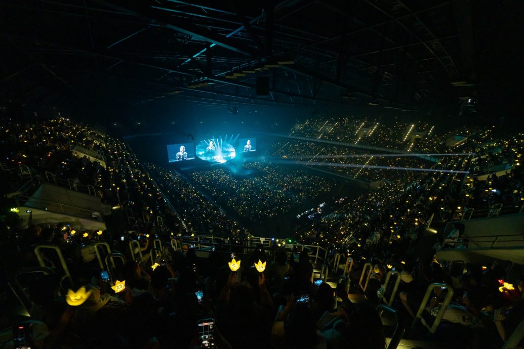 隔7年来马引逾万粉丝朝圣 太阳清唱新歌承诺再返场