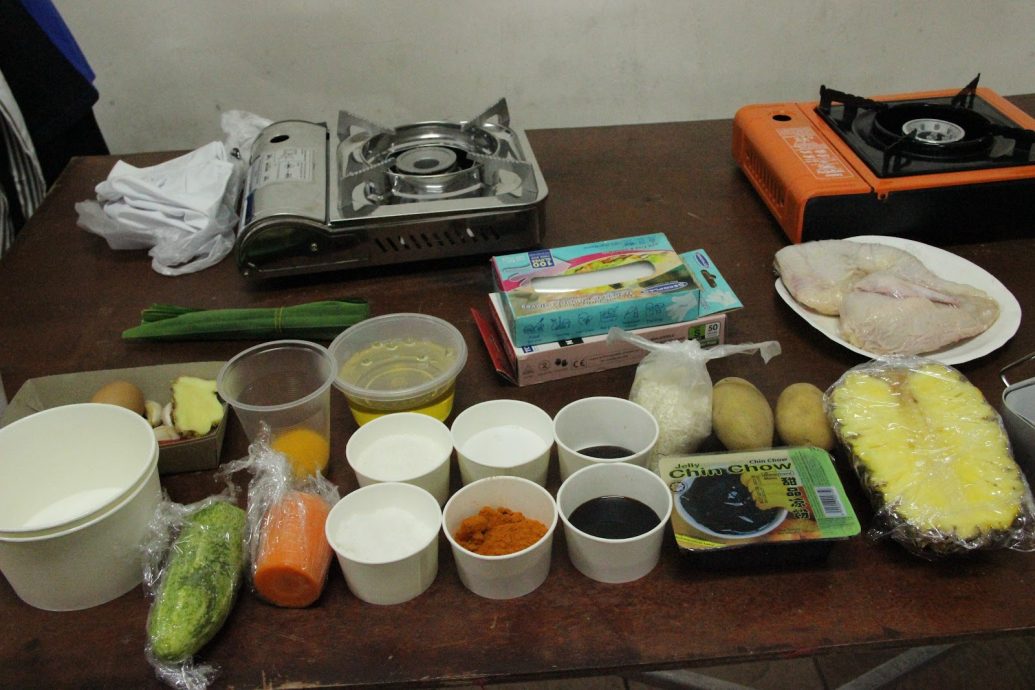 霹：学海学记/主文／育才华中厨艺大赛 学生来掌勺