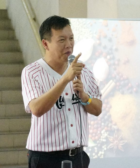 霹：学海学记/主文／育才华中厨艺大赛 学生来掌勺