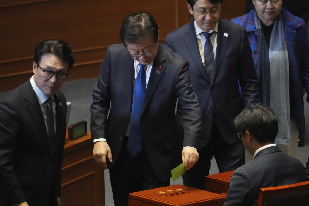 韩国会通过法务部长警察厅长弹劾案