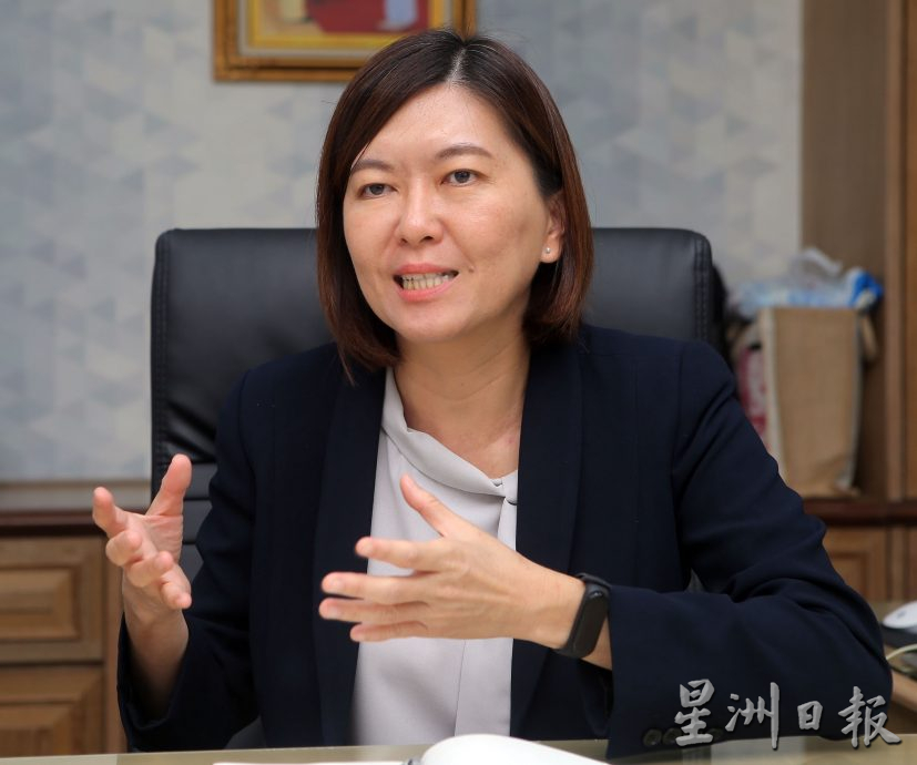 黄诗情：霹小贩夜市集 没禁卖猪肉食品