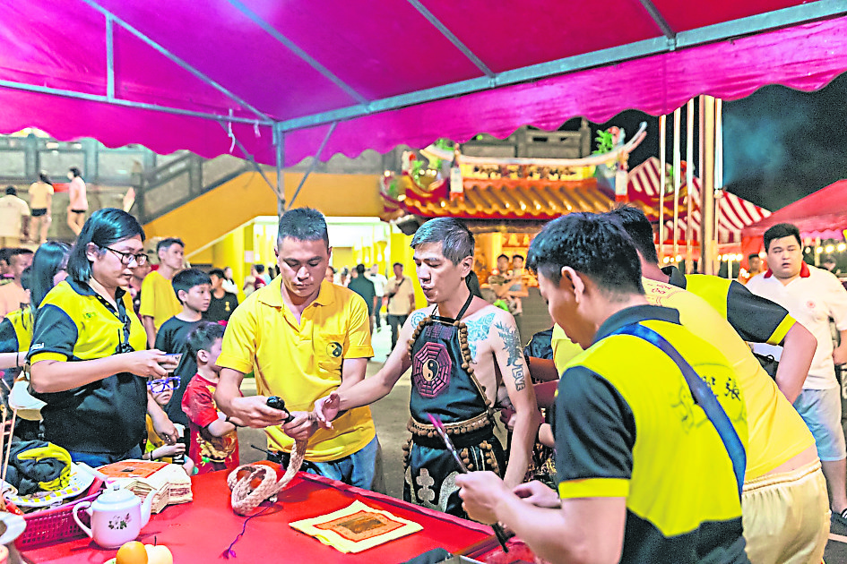 (10/12见报)异宗求同/巴生张圣宫/15图