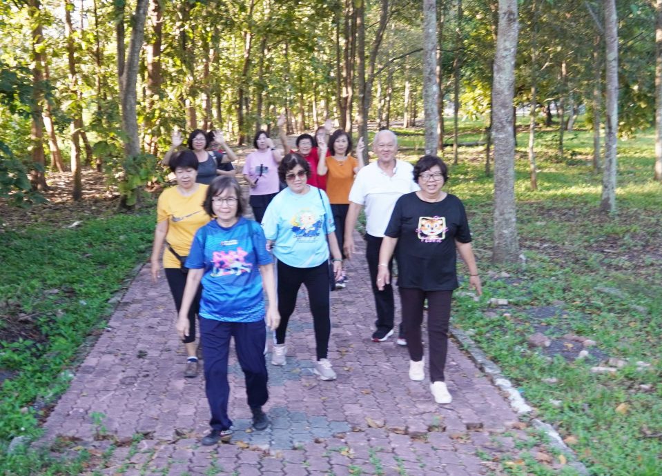 乐活频道/人老心不老,不认老的银发族享受第二人生