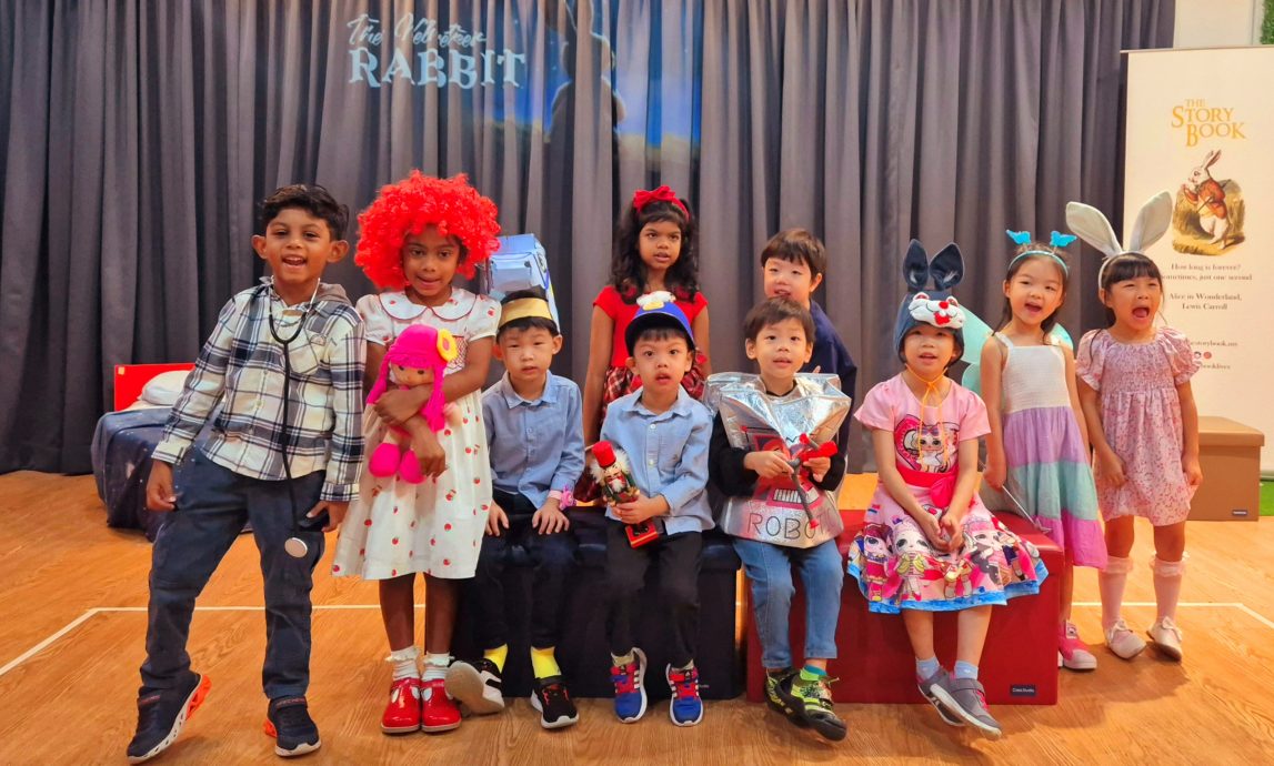 (6日见报)大都会/社区精彩主文/THE STORY BOOK Academy圣诞主题演出