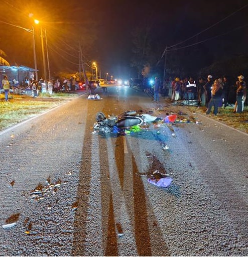 (全国版)14岁骑士超车惹祸 一对夫妻无辜陪葬