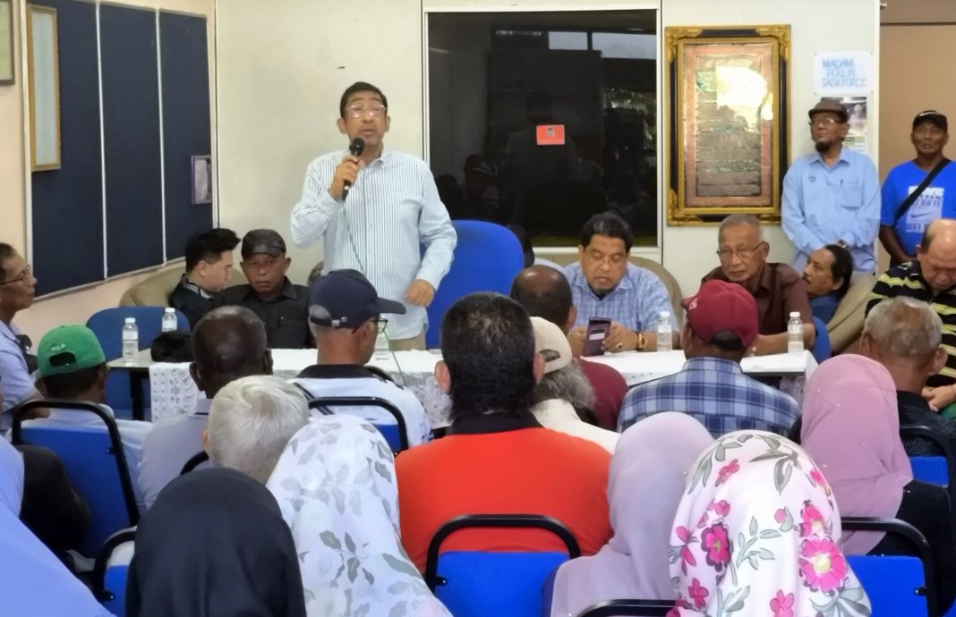 前通讯副部长查希迪加入蓝眼，一改“拒绝行动党”口风，表态支持多元种族政治路线愿合作