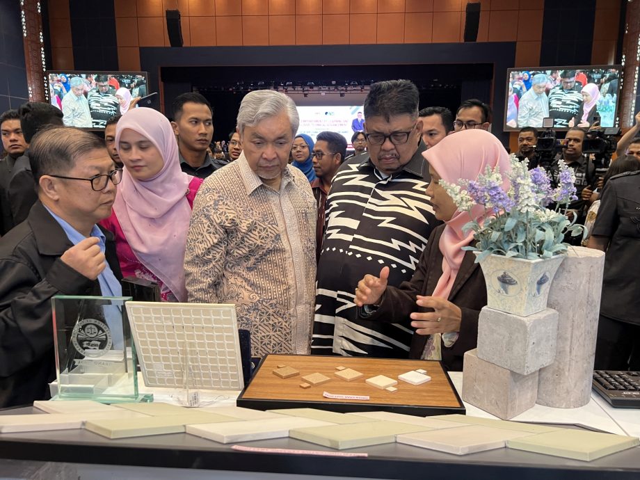 (全国版)加强TVET培训·扎希:提升女性就职率