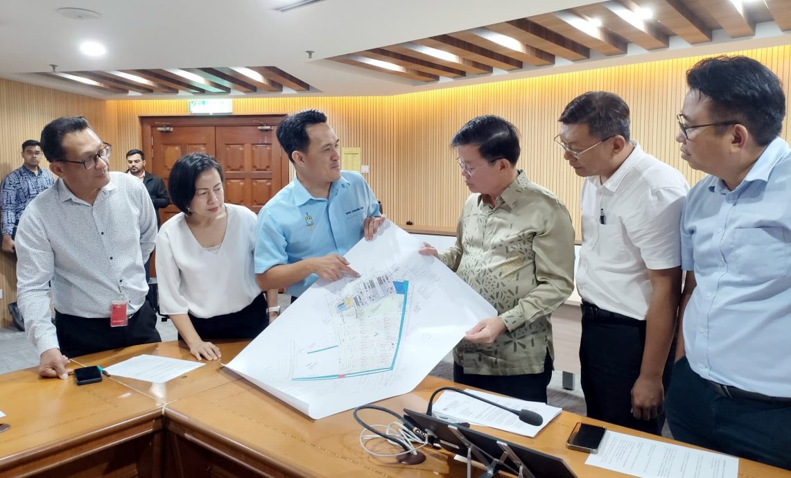 (全国版)发展商献另块土地建敦林华小 曹观友:命名是由教育部决定