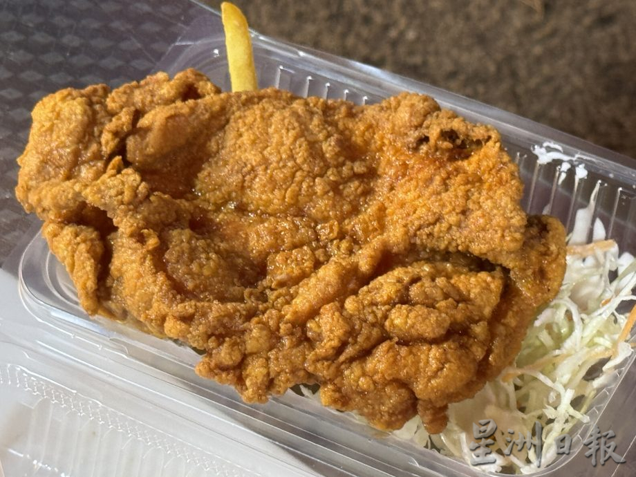 (古城封底主文)《用眼睛去旅游》:马接美食街