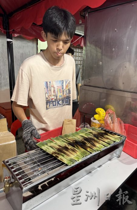 (古城封底主文)《用眼睛去旅游》:马接美食街