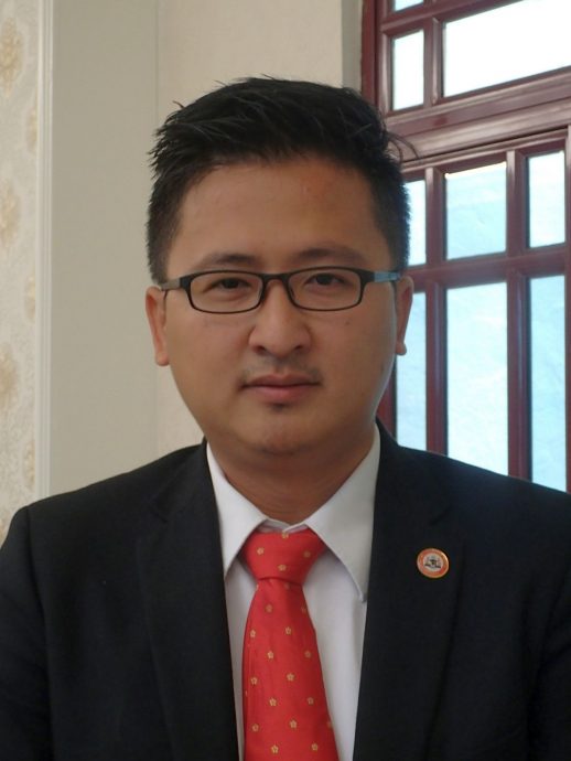 (古城封面主文)执法人员暗中埋伏逮捕非法丢垃圾者