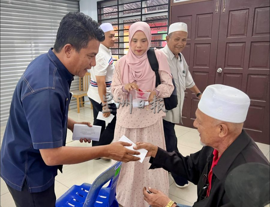 (古城封面副文)爱极乐派发援助金予169名水灾灾民