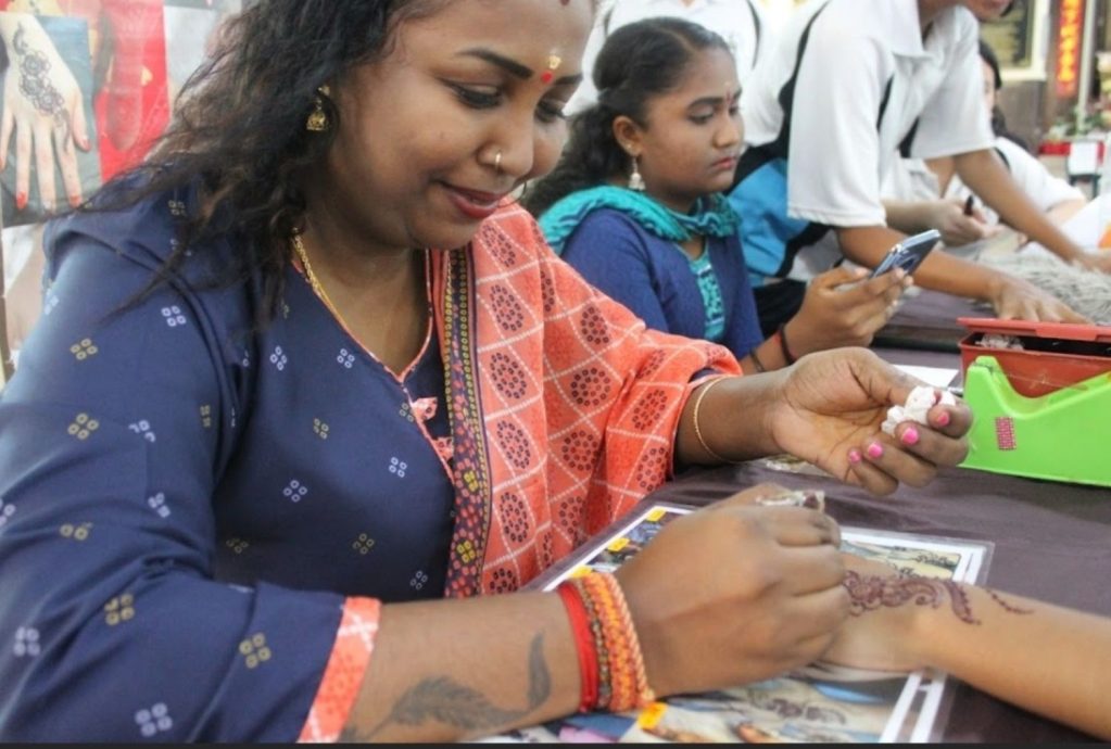 (古城版)年轻人-4圣心女中首办骑射活动