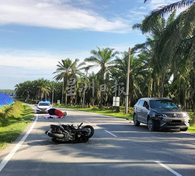 (古城版)摩托车突然失控冲向反方向车道死亡