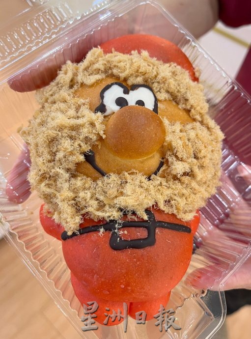 (古城第二版主文)业者推出圣诞蛋糕与姜饼人迎佳节