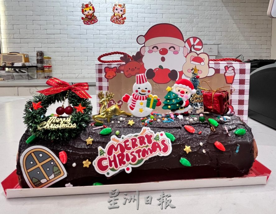 (古城第二版主文)业者推出圣诞蛋糕与姜饼人迎佳节